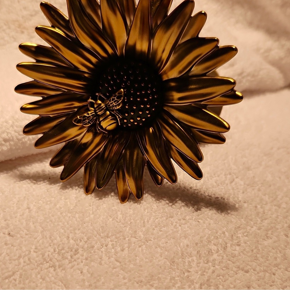 Gold Sunflower Honey Bee Yankee Candle Wall Plug-In Air Freshener Dispenser